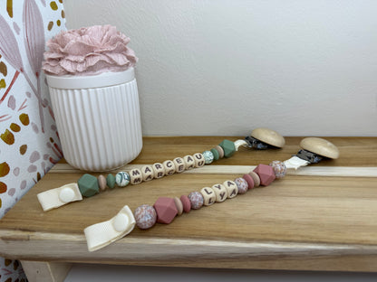 Attache tétine classique en silicone