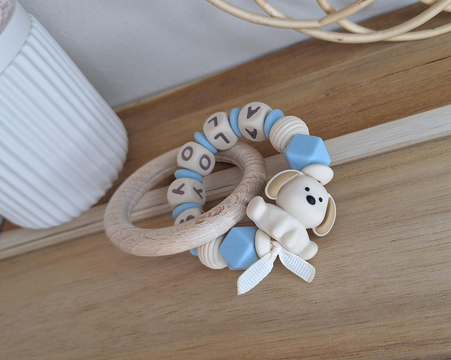 Anneau de dentition personnalisé en bois