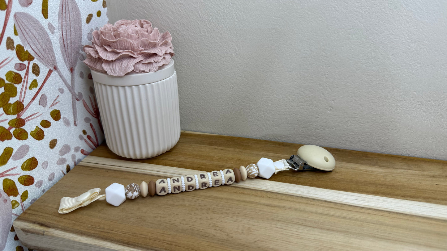 Attache tétine classique en silicone