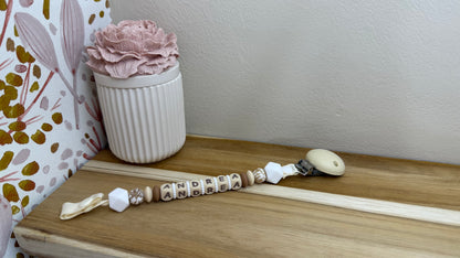 Attache tétine classique en silicone